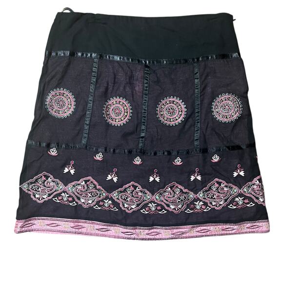 Persaman New York Pink and Black Paisley Embroidered Skirt Size 6 - Picture 2 of 5